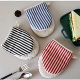 Heat-Resistant Cotton Oven Gloves
Heat-Resistant Cotton Oven Gloves – Kitchen Baking & Cooking Gloves