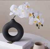 Doughnut-Shaped Ceramic Flower Vase – Modern Decorative Home Accent.