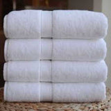 White Luxury Bath Towels – Premium Cotton (90×175 cm) .