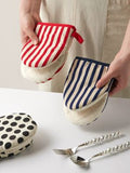 Heat-Resistant Cotton Oven Gloves
Heat-Resistant Cotton Oven Gloves – Kitchen Baking & Cooking Gloves